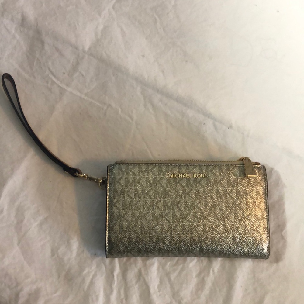 Michael Kors wallet